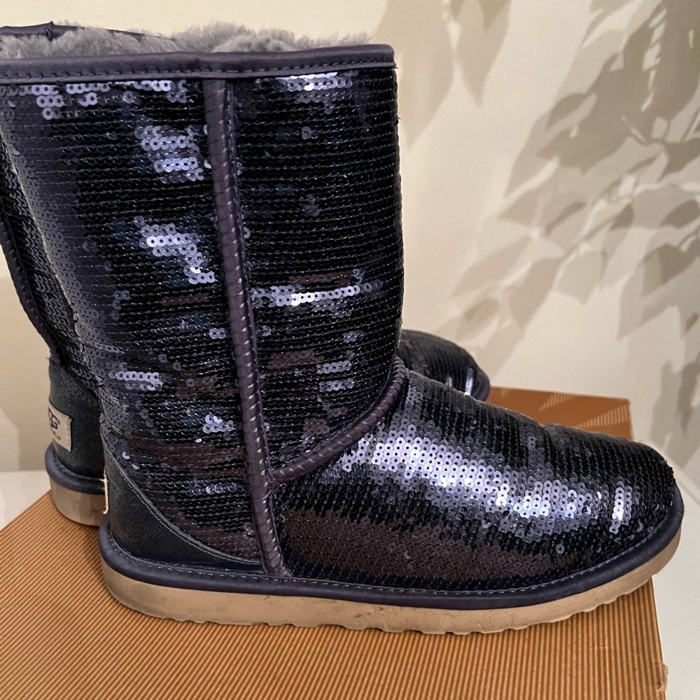 UGG Classic Short Sparkles